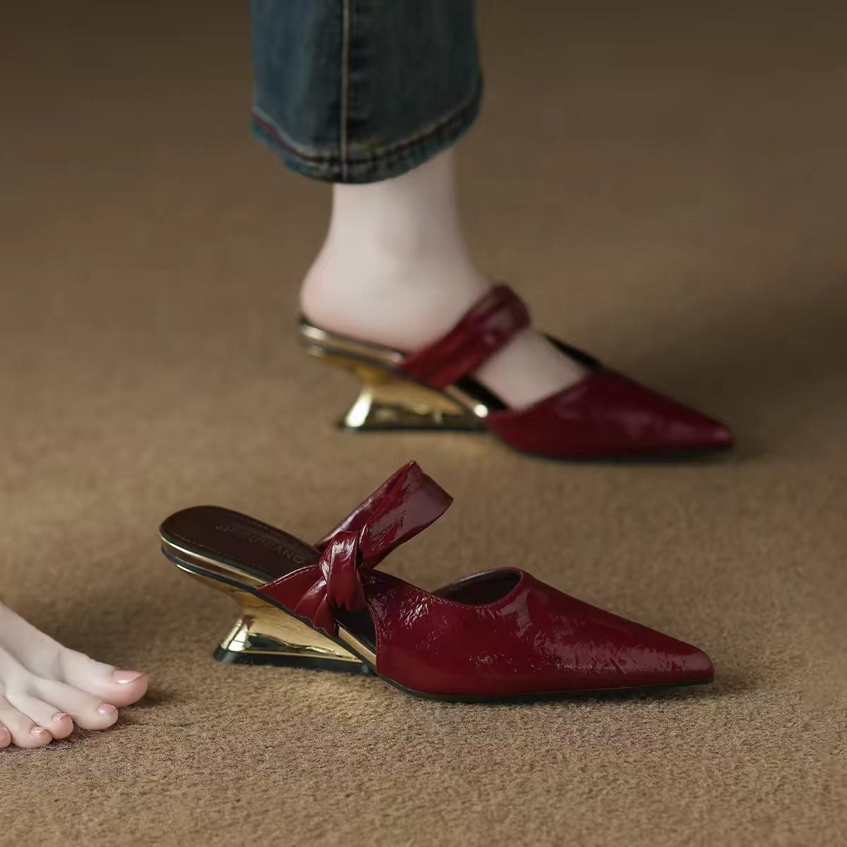 Chaussures :Sandales compensées à enfiler pour femmes