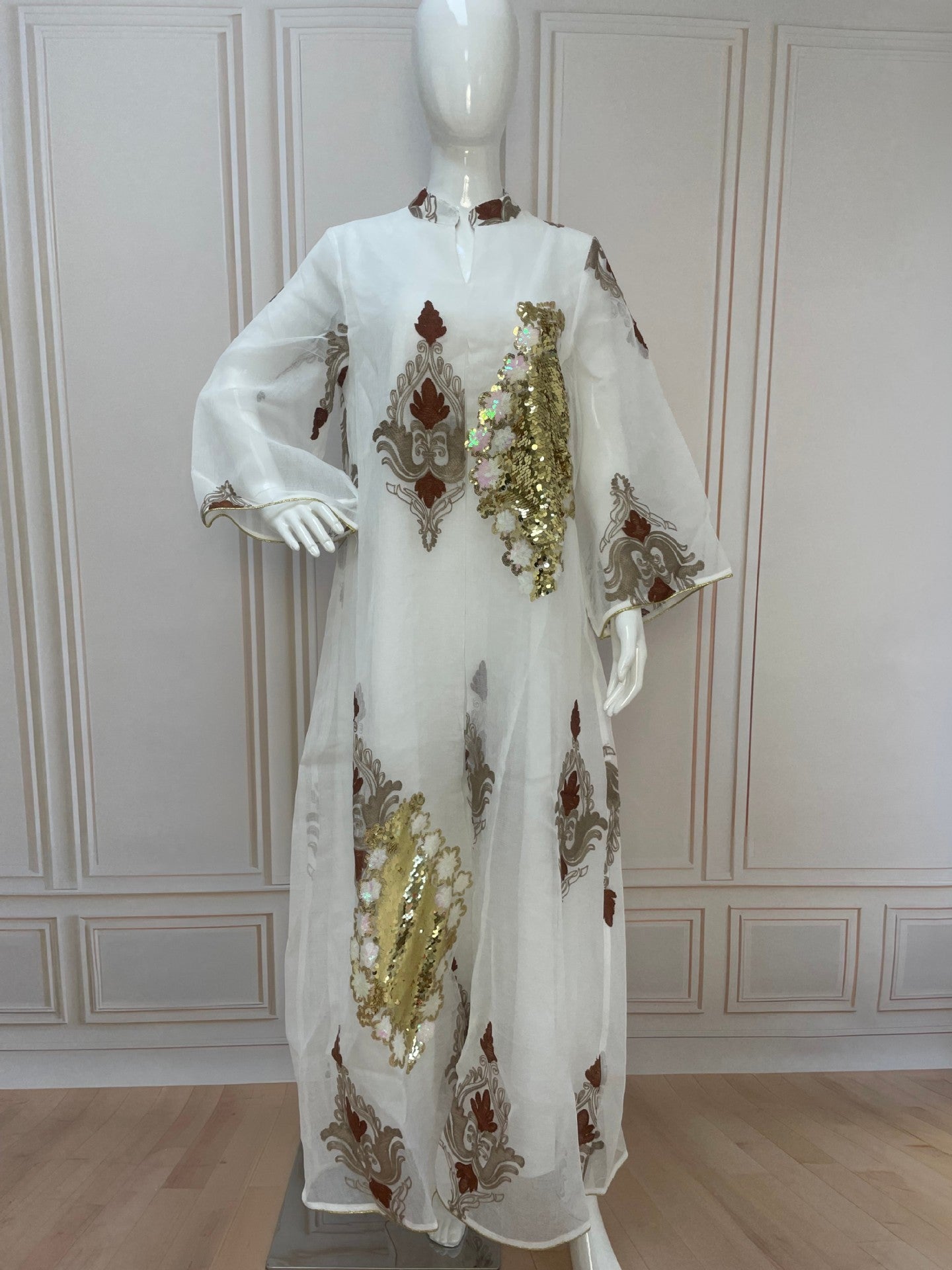 Abaya musulmane brodée