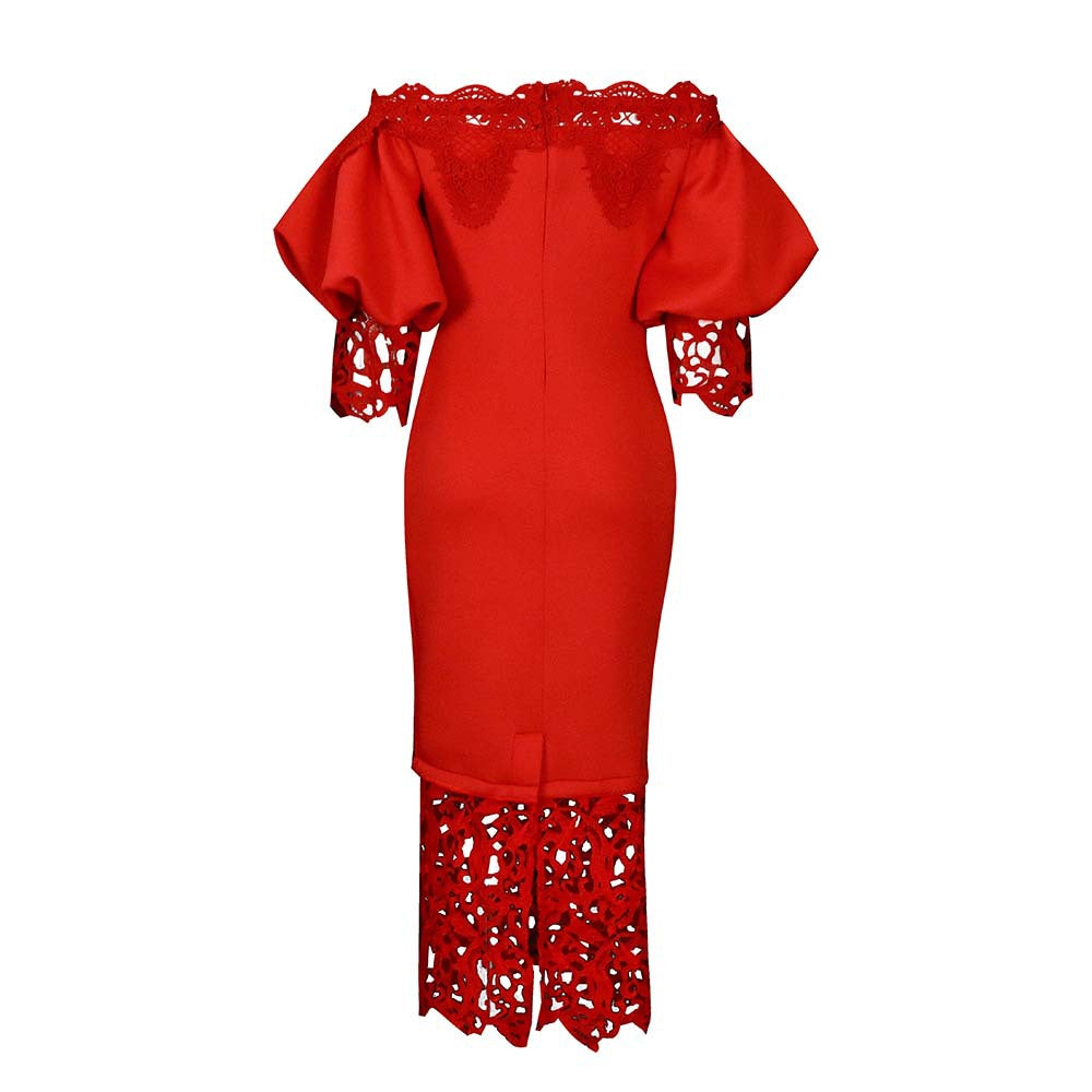 Habit :Robe élégante à empiècements de dentelle et col bateau