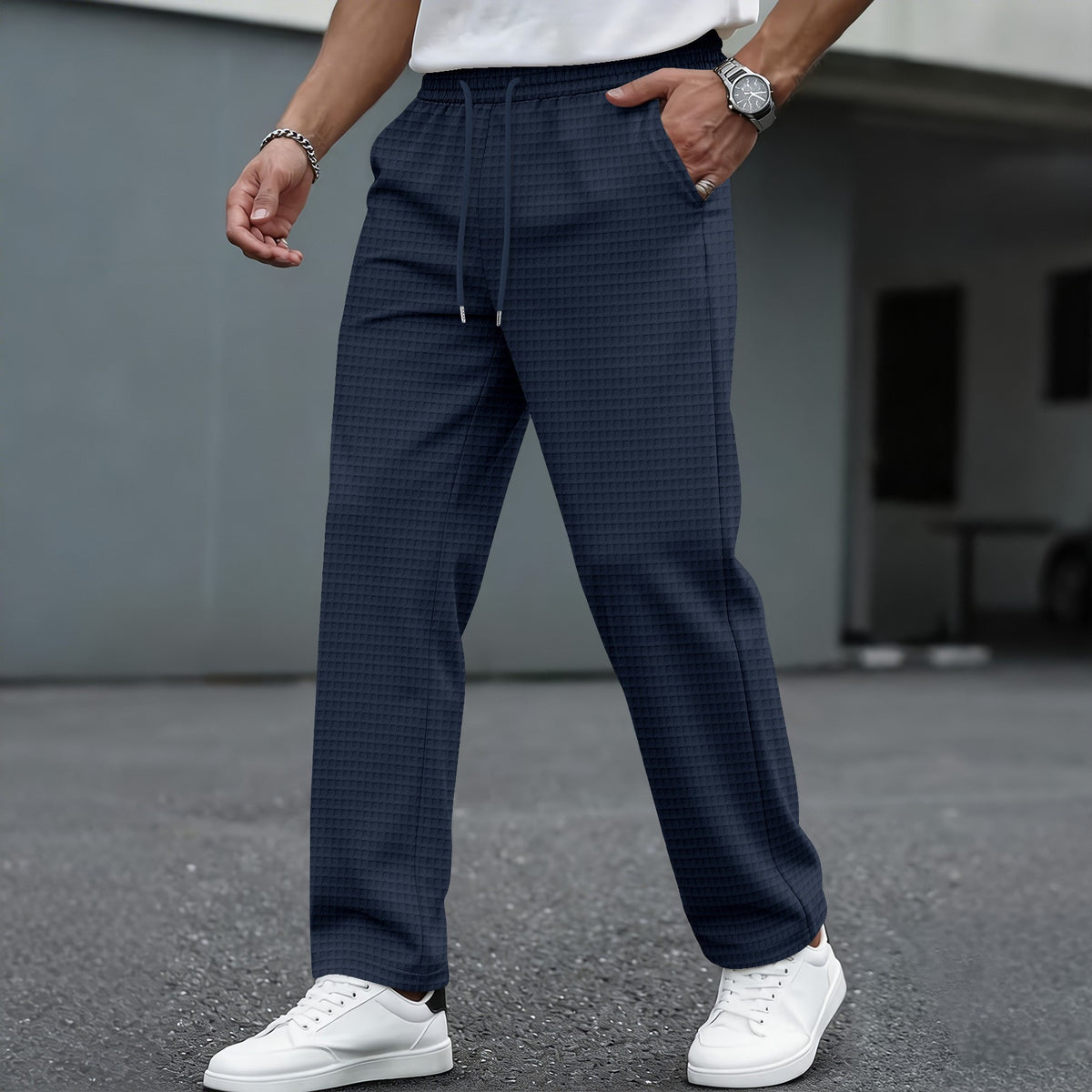 Nouveau pantalon décontracté pour homme à grands carreaux et cordon de serrage ; pantalon léger, respirant et confortable, à coupe droite et poches.