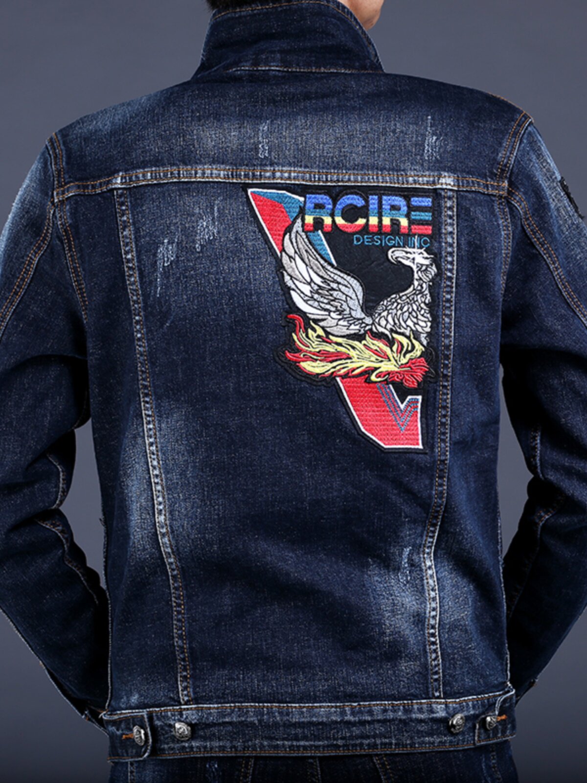 Veste et pantalon en jean brodés pour hommes
