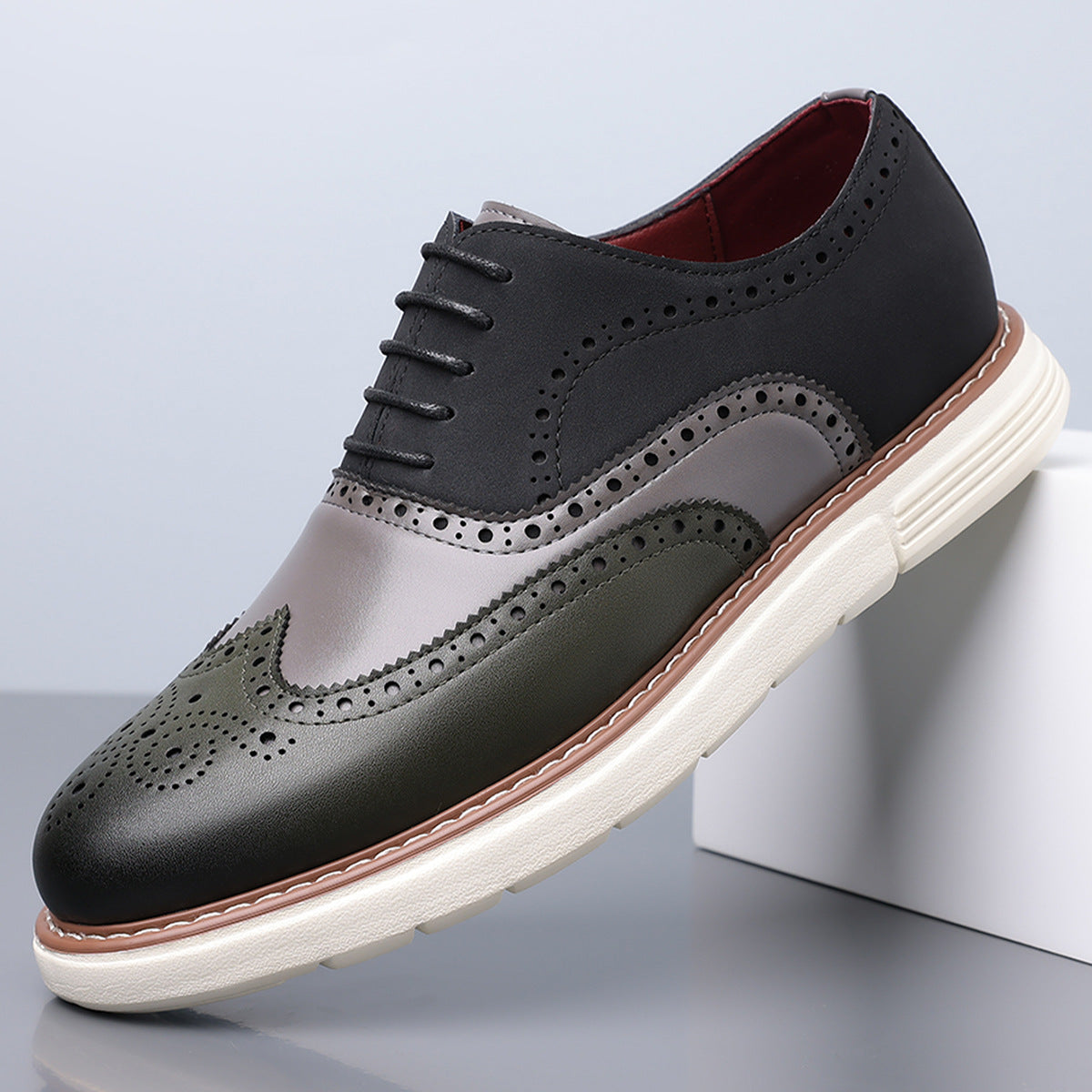 Chaussures de ville en cuir de style britannique