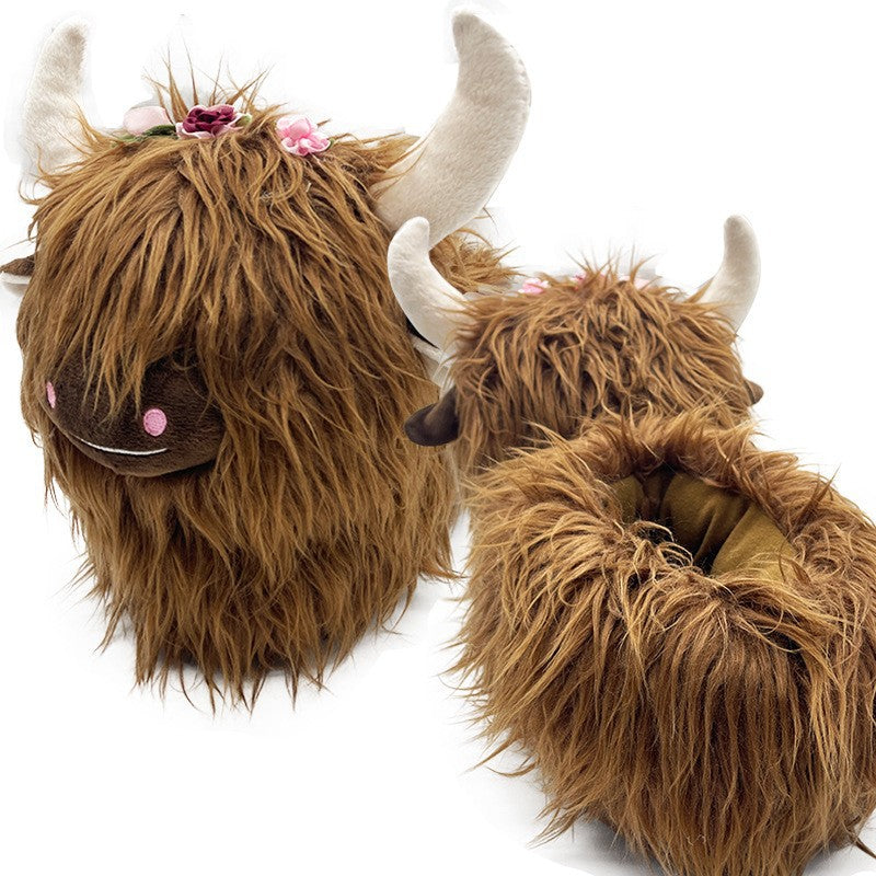 Chaussons en peluche vache des Highlands