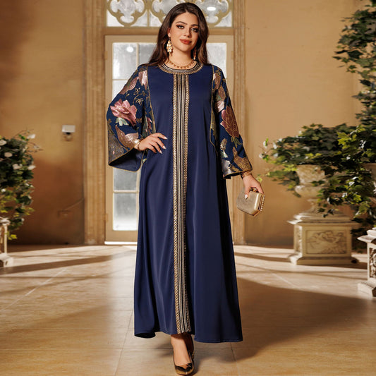 Robe kaftan brodée à sequins
