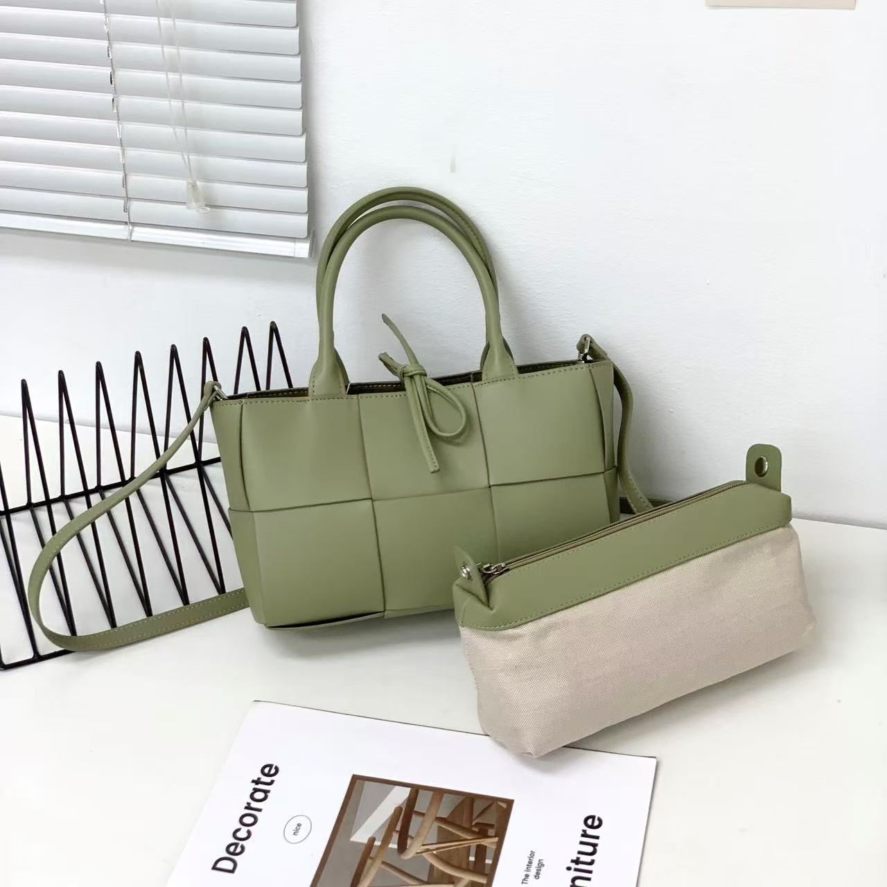 Sac fourre-tout tissé en cuir véritable
