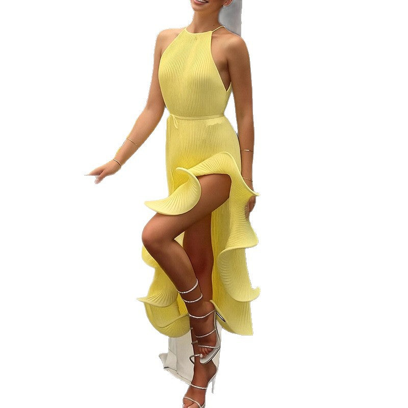 Robe plissée pour femmes avec fente et volants, col licou