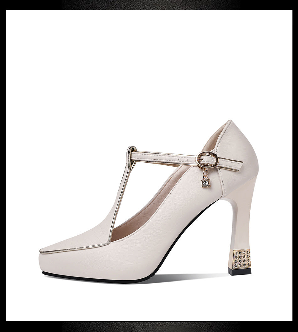 Chaussures à talons hauts pour femmes avec bout pointu et bride à boucle
