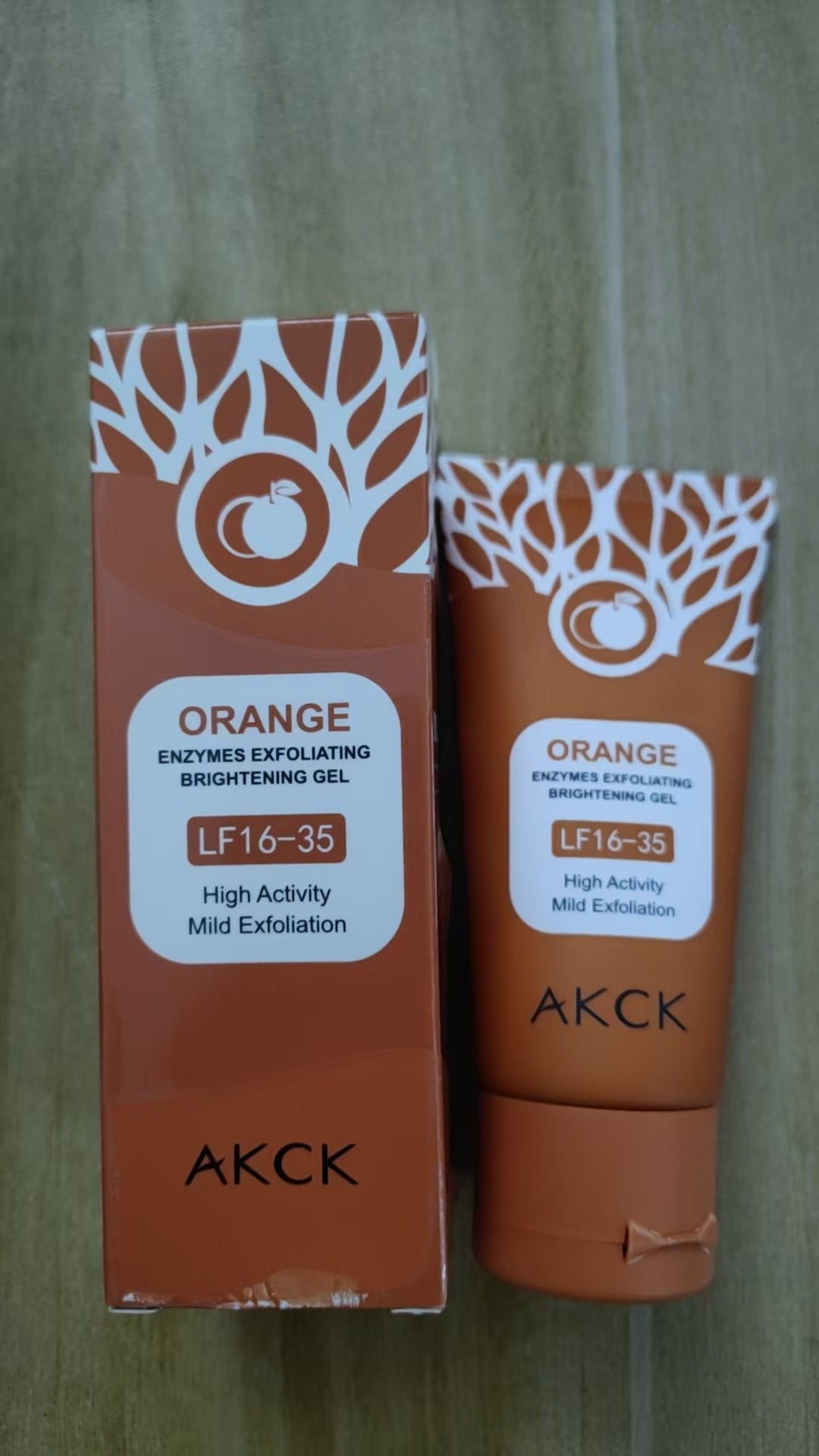 Gel exfoliant à l'orange