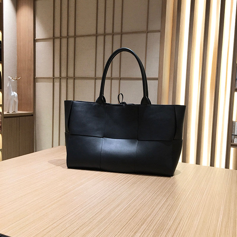 Sac fourre-tout tissé en cuir véritable