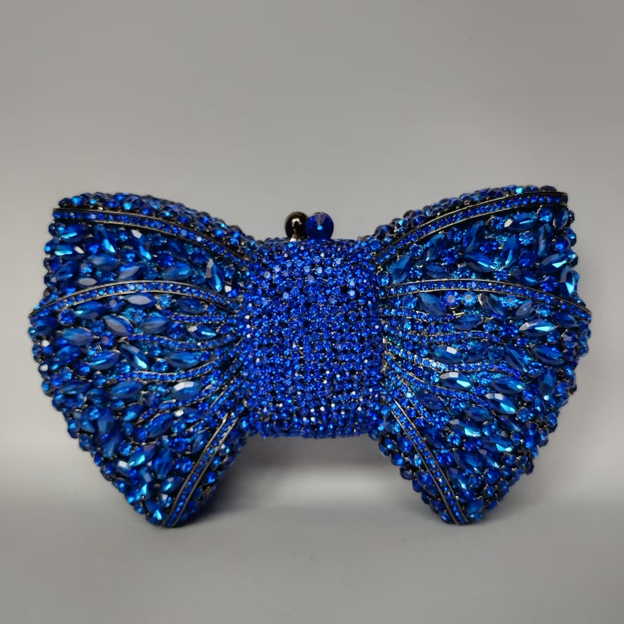 Sac de soirée à nœud en strass avec chaîne