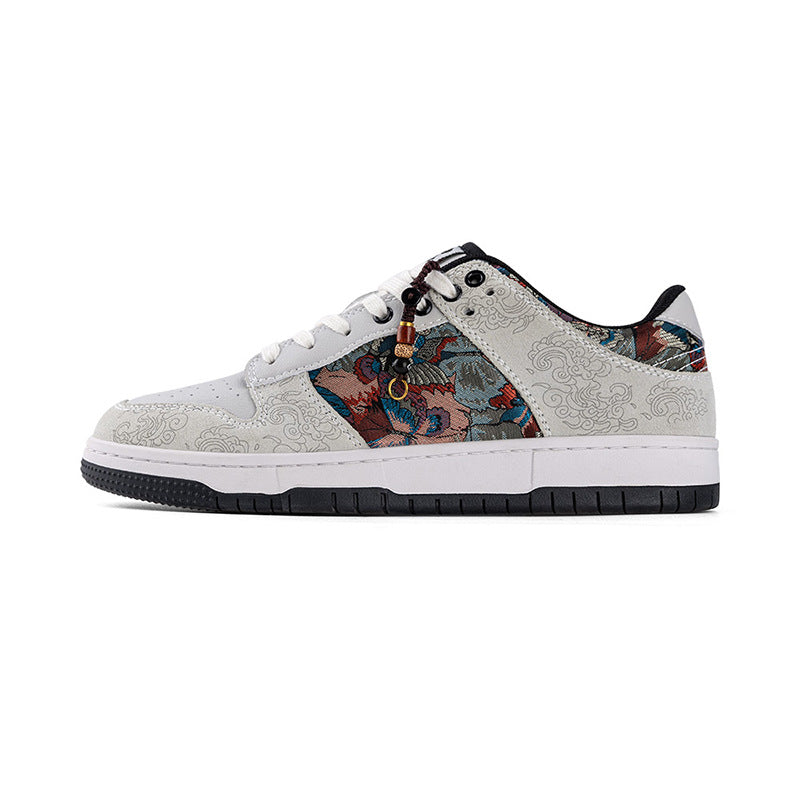 Baskets pour homme style national avec broderie