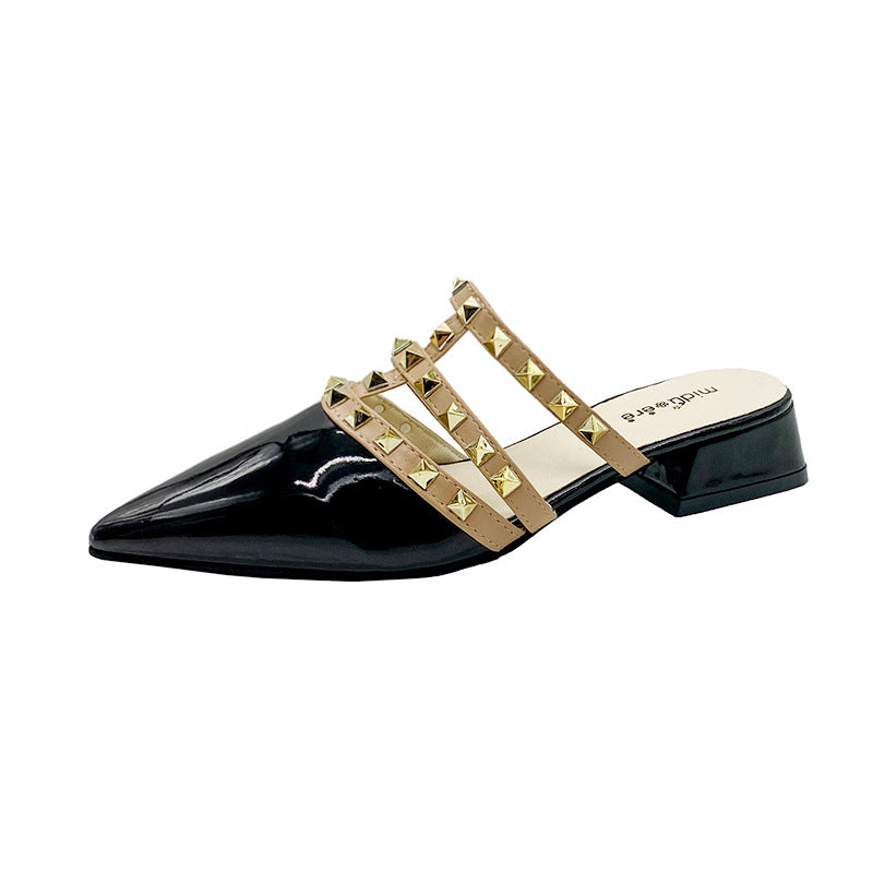 Chaussures :Tongs a bout pointu pour femmes