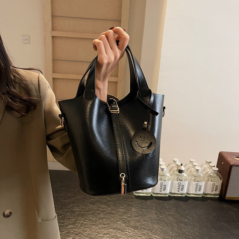 Sac seau rétro texturé