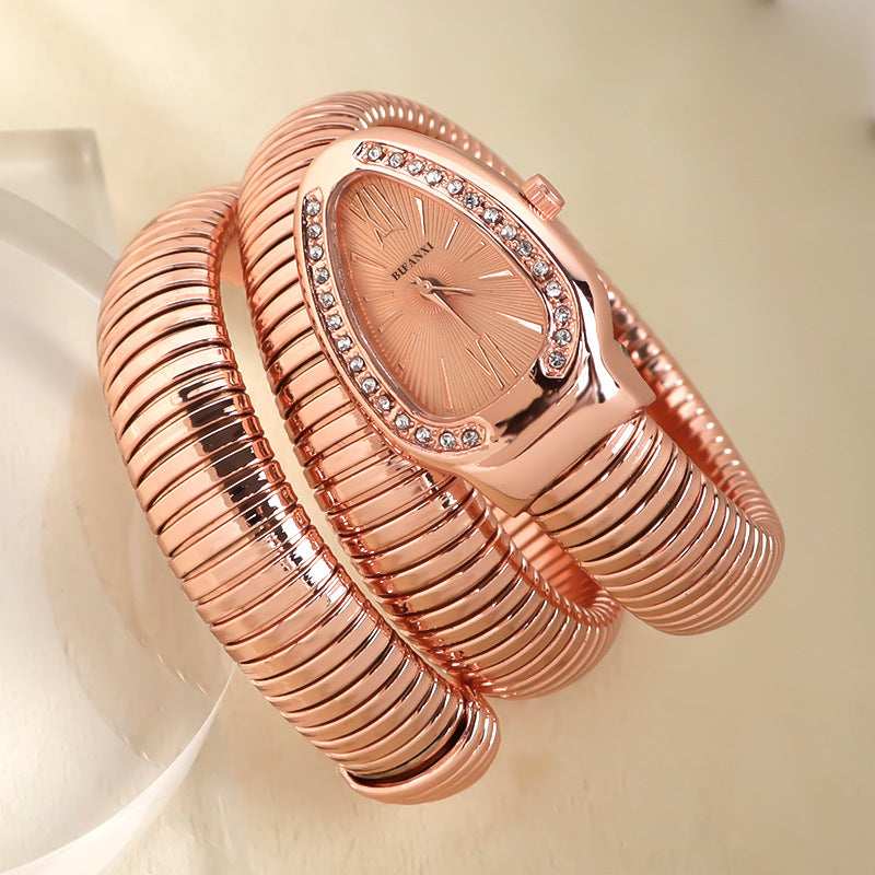 Montre en quartz bracelet serpent à la mode