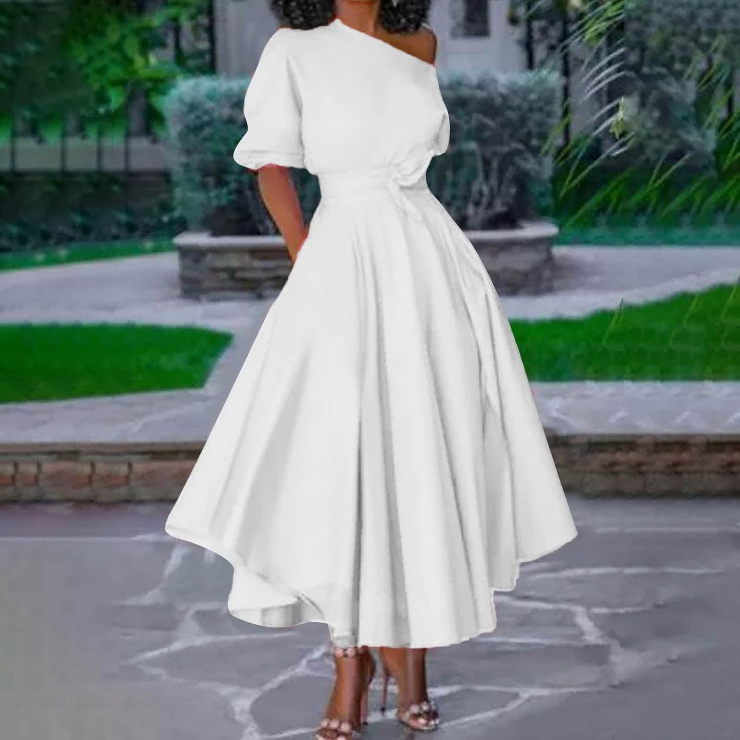 Robe unie asymétrique