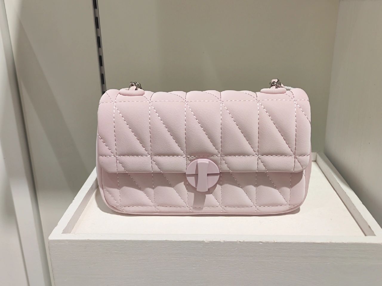 Sac bandoulière matelassé à chaîne