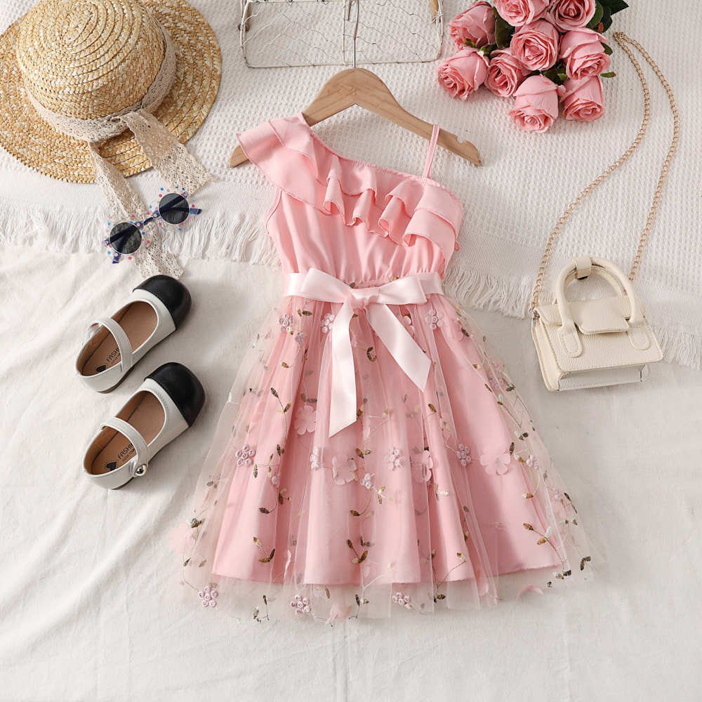Robe à bretelles