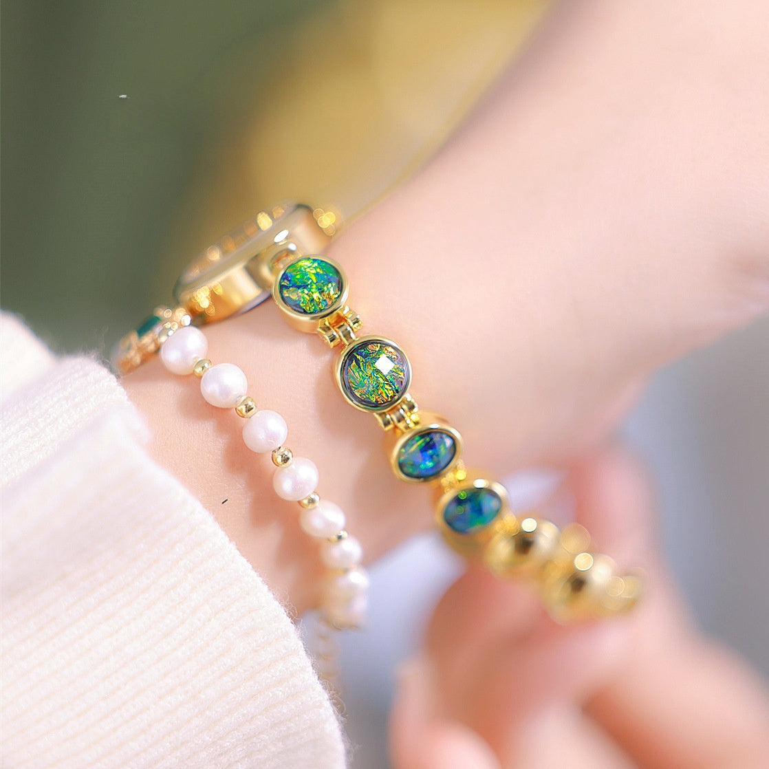 Montre pour femme en quartz avec perles de malachite élégante