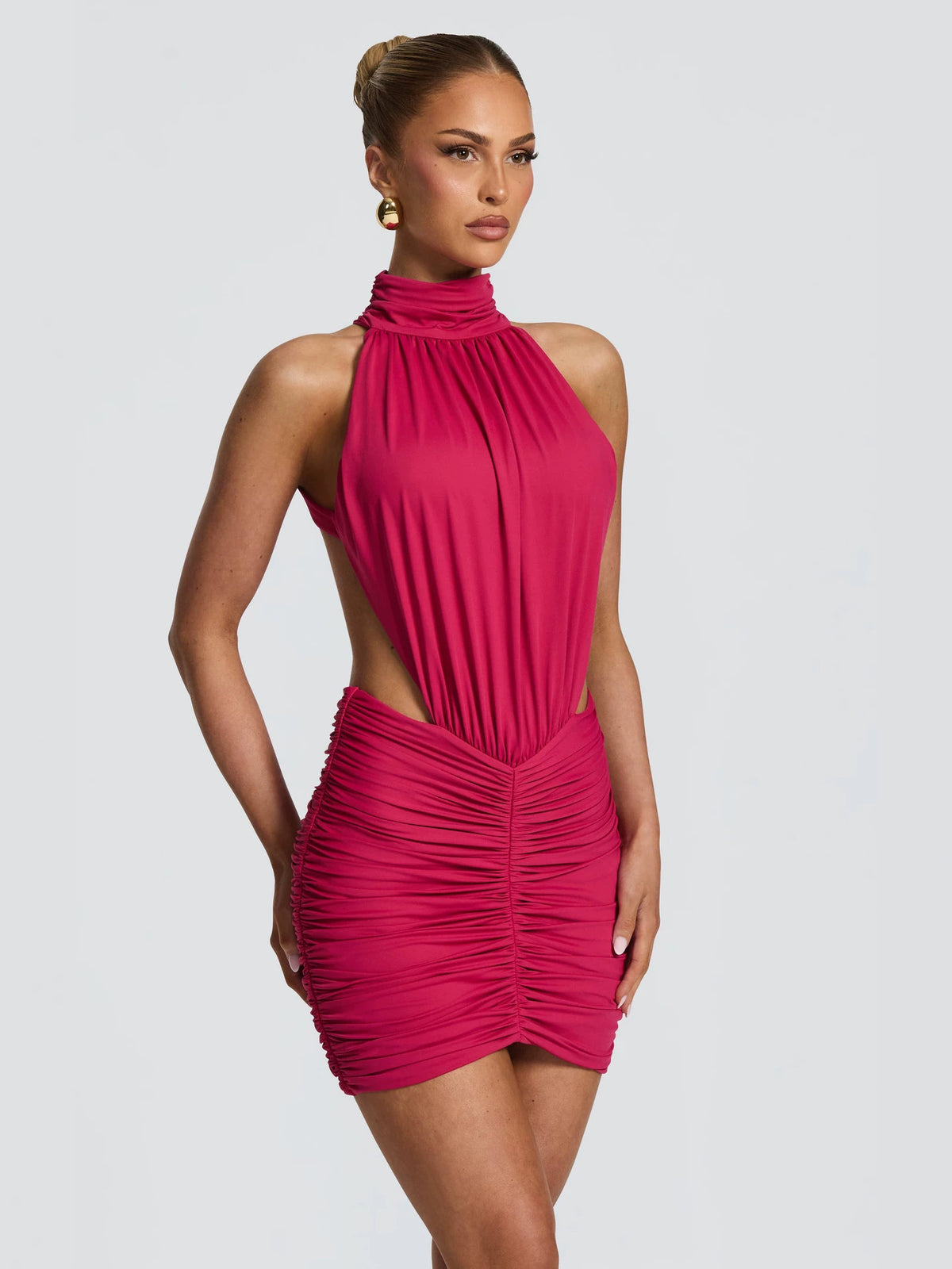 Mini-robe moulante pour femme, sans manches, à encolure américaine, avec découpes et détails froncés
