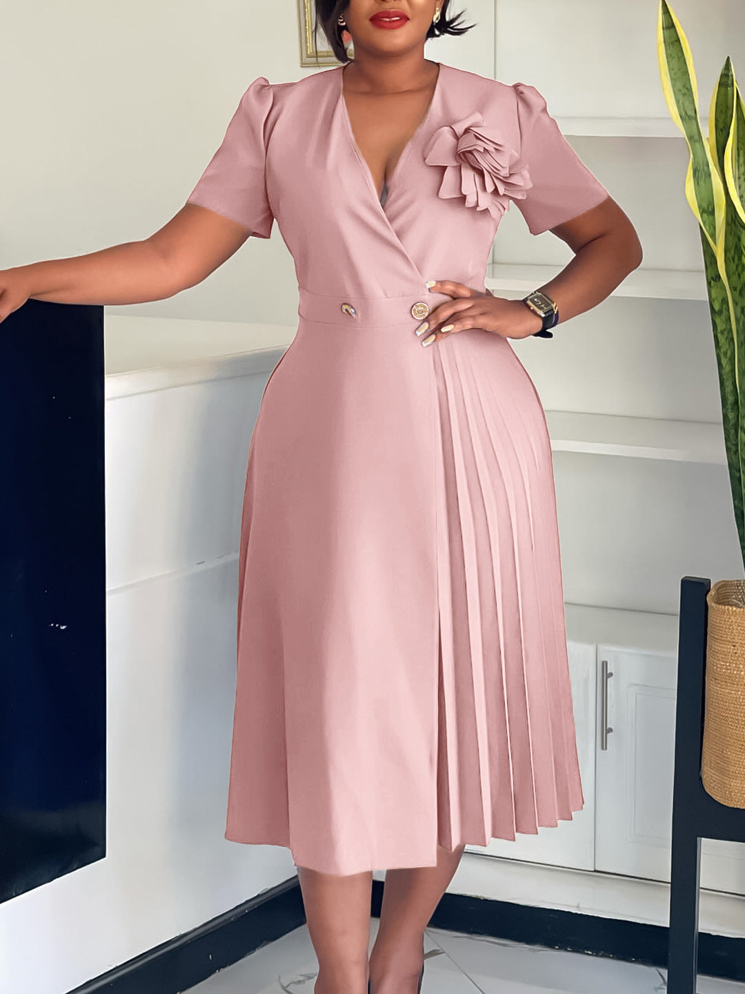 Habit :Robe d'été plissée à col en V pour femme