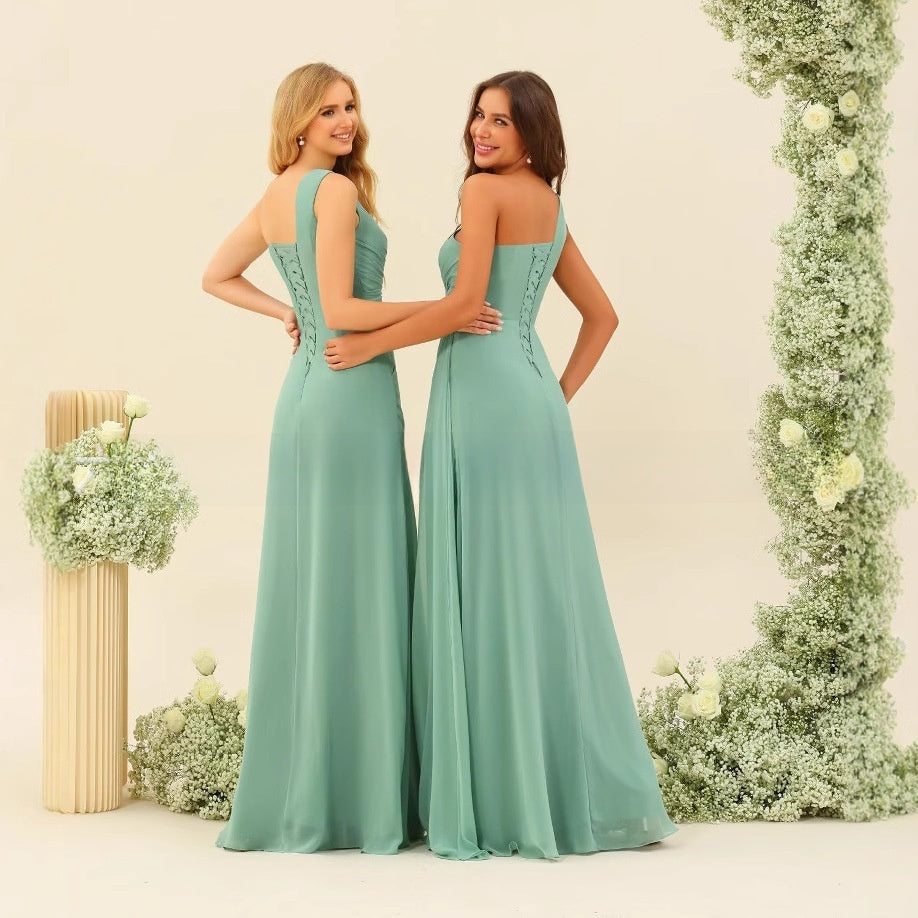 Robe longue en chiffon plissée à une épaule