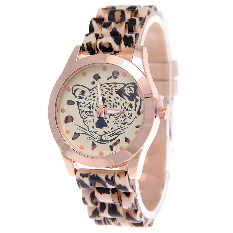 Montre élégante à imprimé léopard