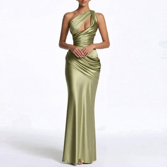 Robe élégante à col halter de couleur unie