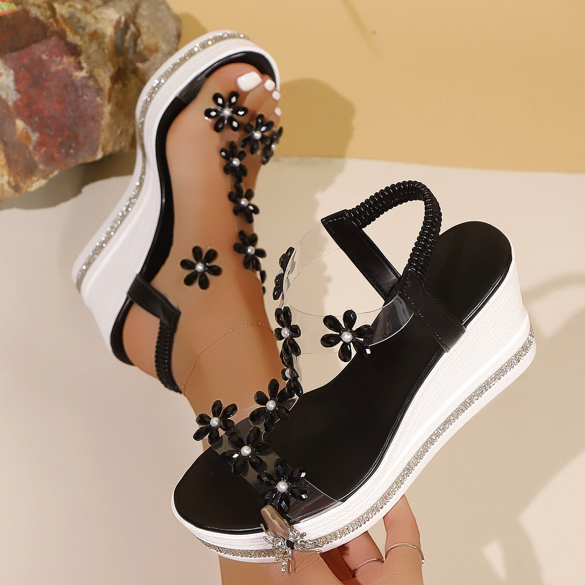 Sandales à talon compensé pour femmes avec strass