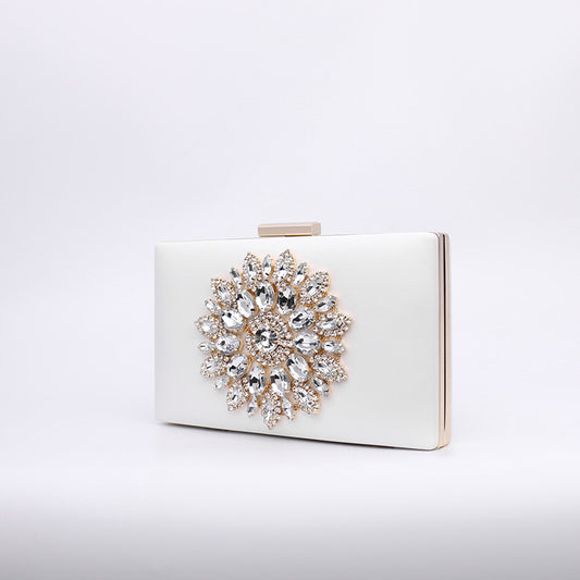 Pochette de soirée incrustée de diamants, best-seller transfrontalier 2026, élégante et tendance, à porter à l'épaule ou en bandoulière avec chaîne.