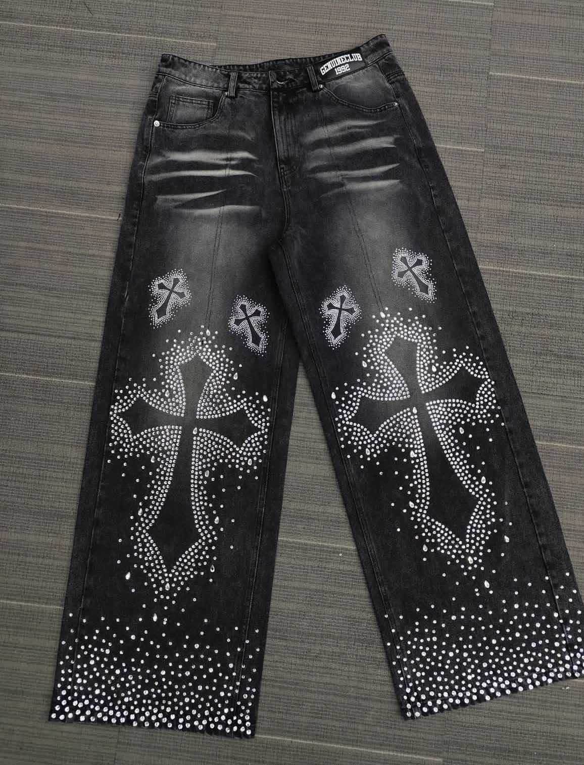 Jean droit ample taille haute orné de strass