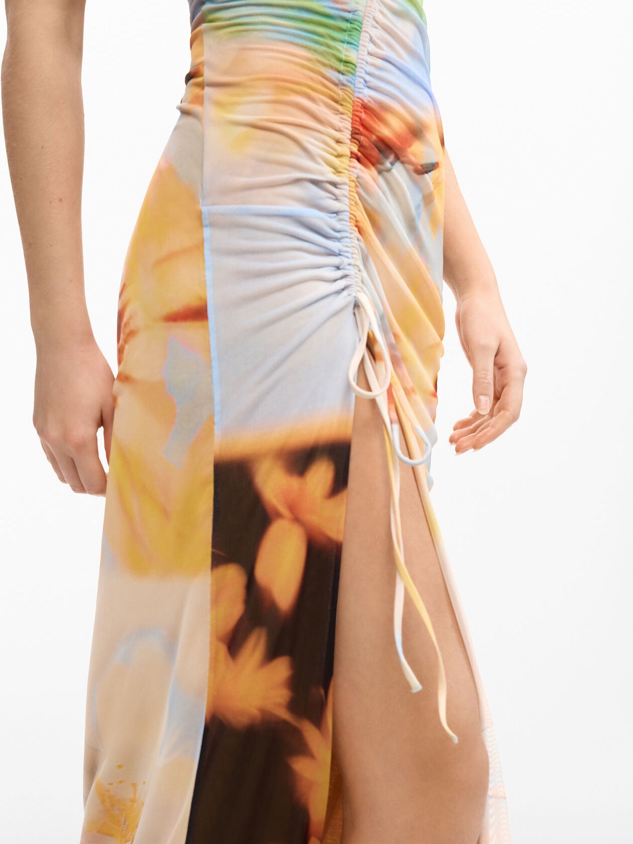 Robe moulante à imprimé dopamine d'été