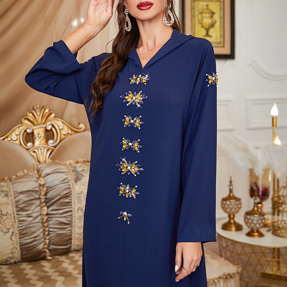 Robe longue à capuche bleu marine faite à la main et ornée de strass