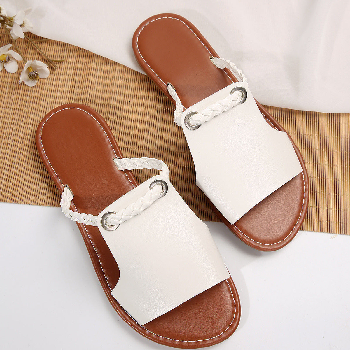 Sandales d'été simples pour femmes, tissées et de couleur unie