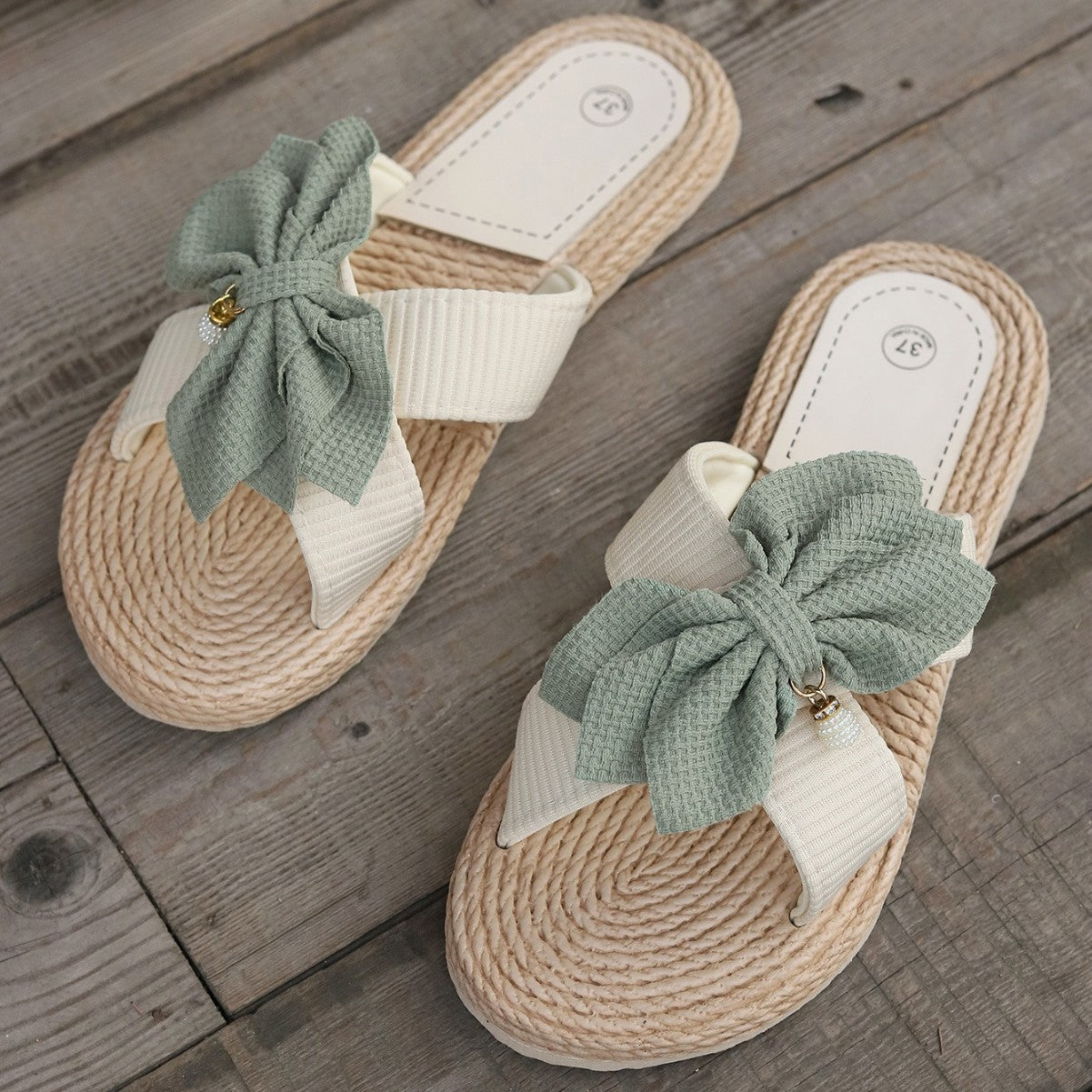 Chaussons plats à nœud floral