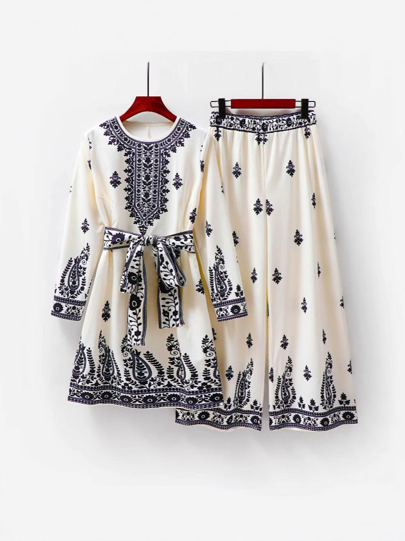Ensemble haut et pantalon imprimé de style ethnique