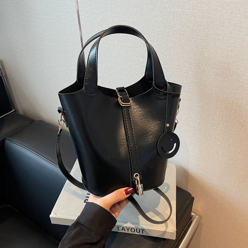 Sac seau rétro texturé