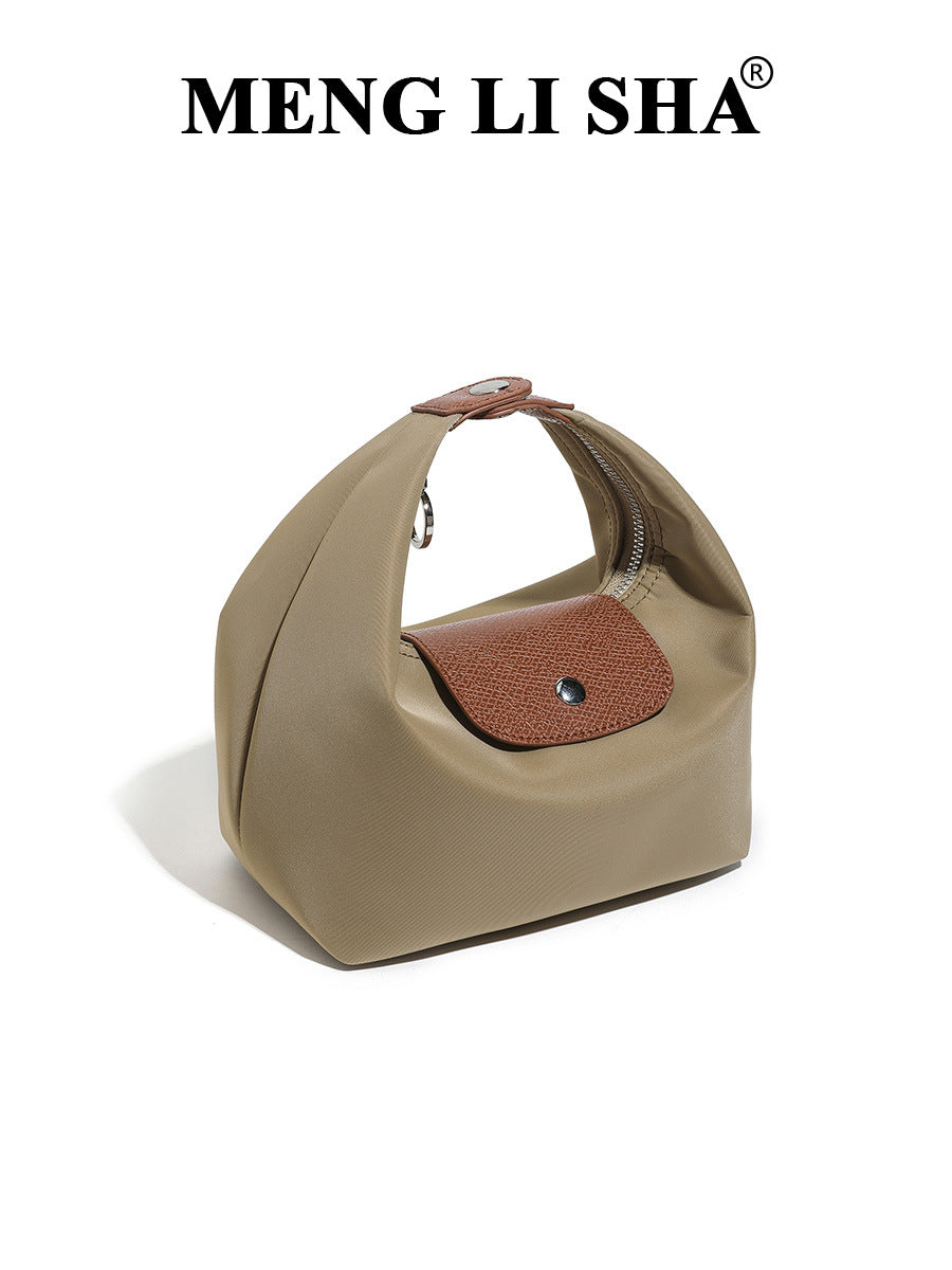 Sac bandoulière en nylon avec fermeture magnétique