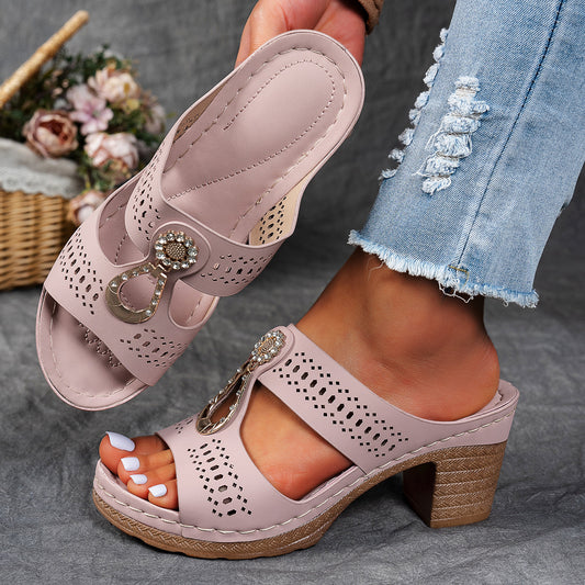Pantoufles plates ajourées en strass