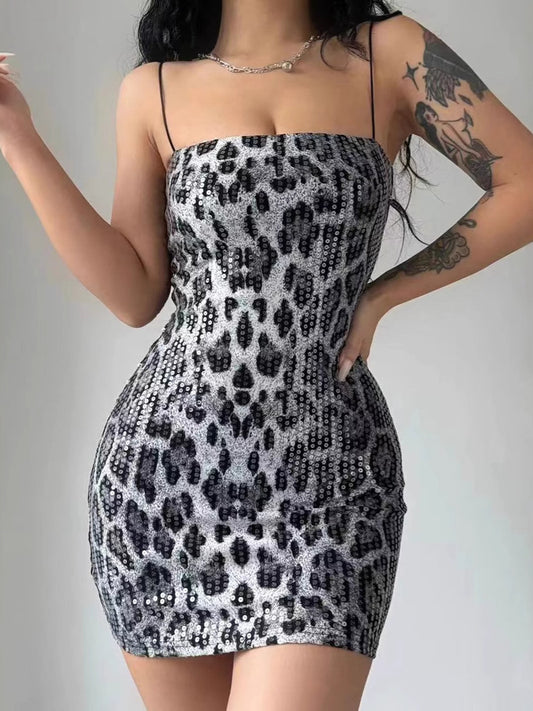Robe moulante à sequins imprimé léopard