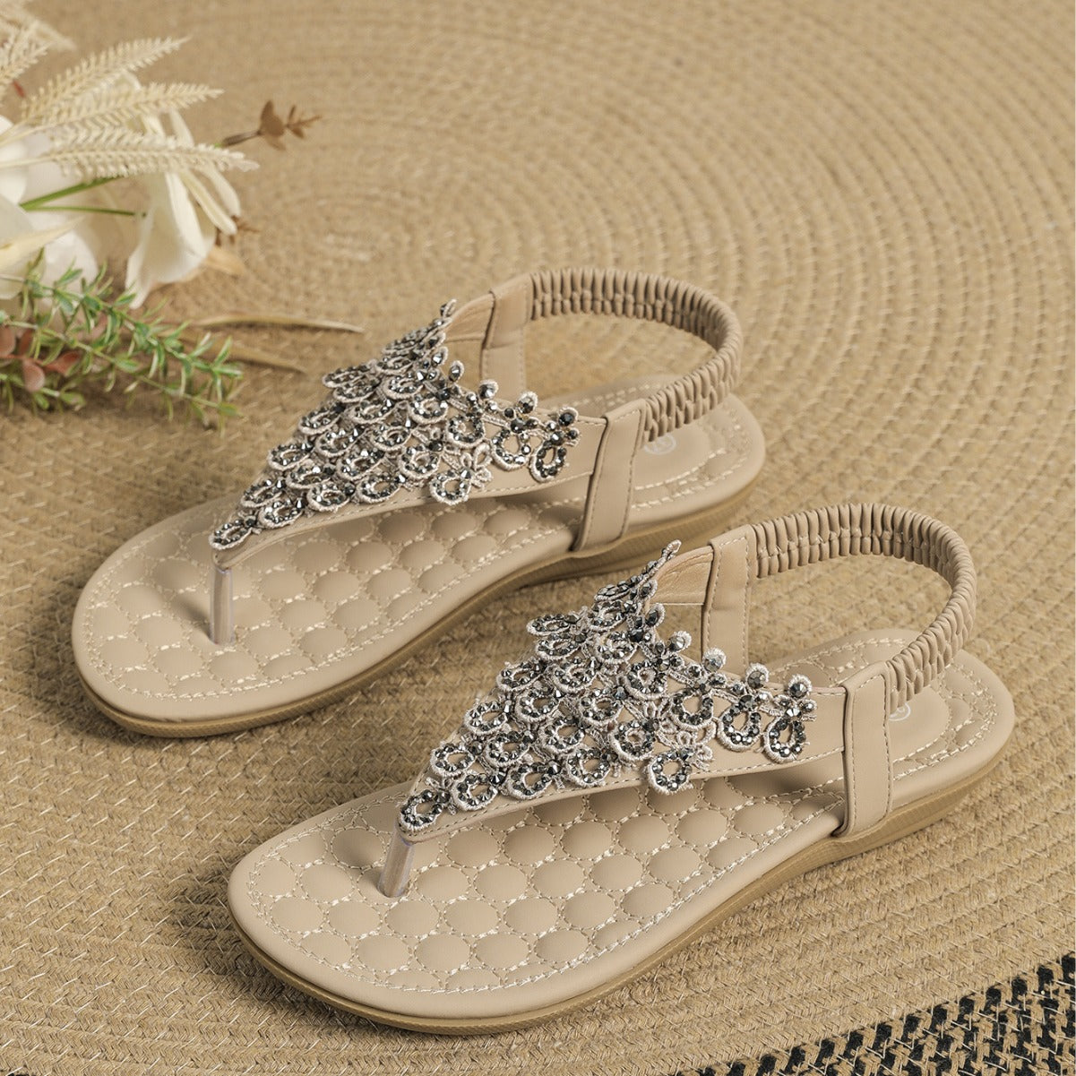 Sandales plates pour femmes
