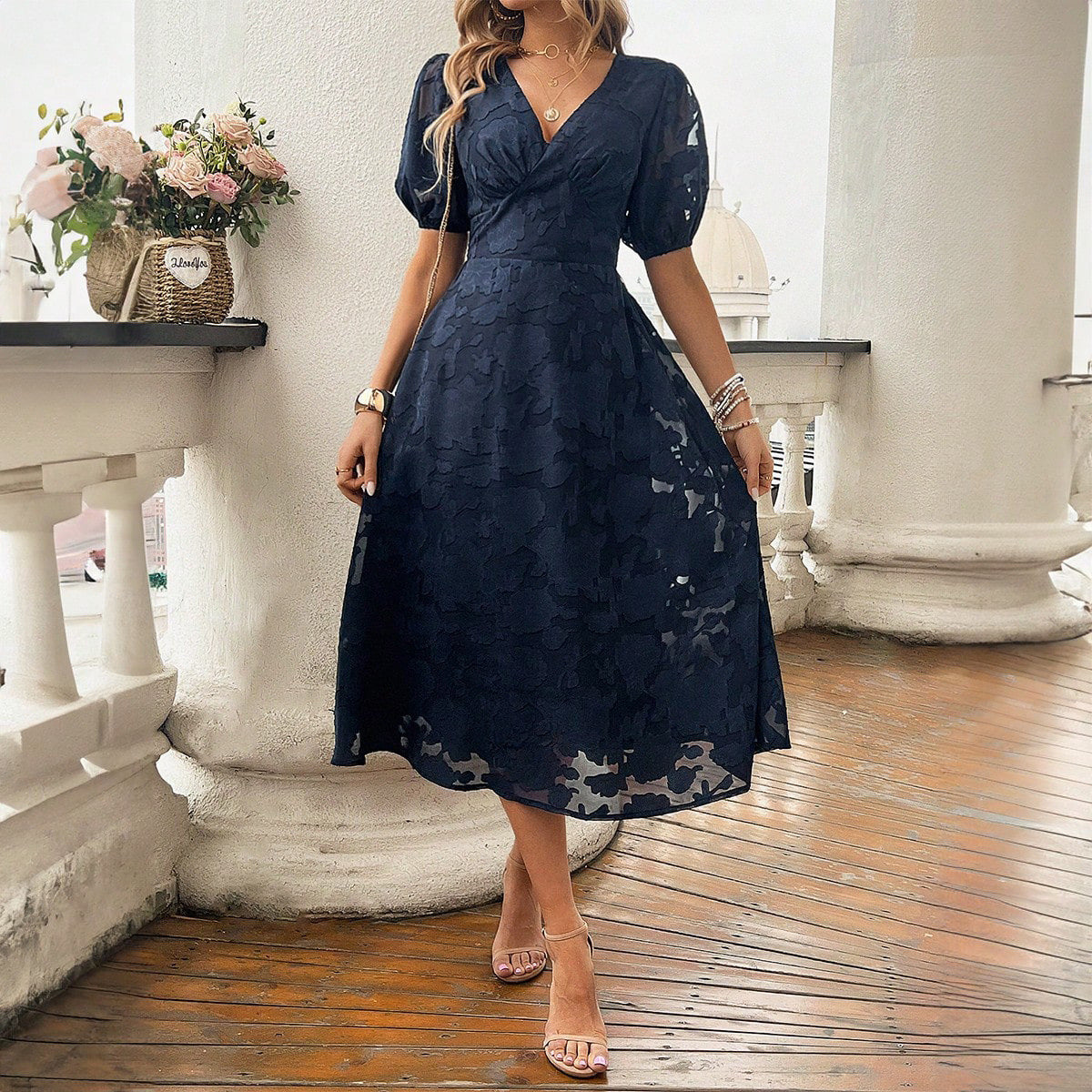 Robe florale pour femmes à col en V et taille haute