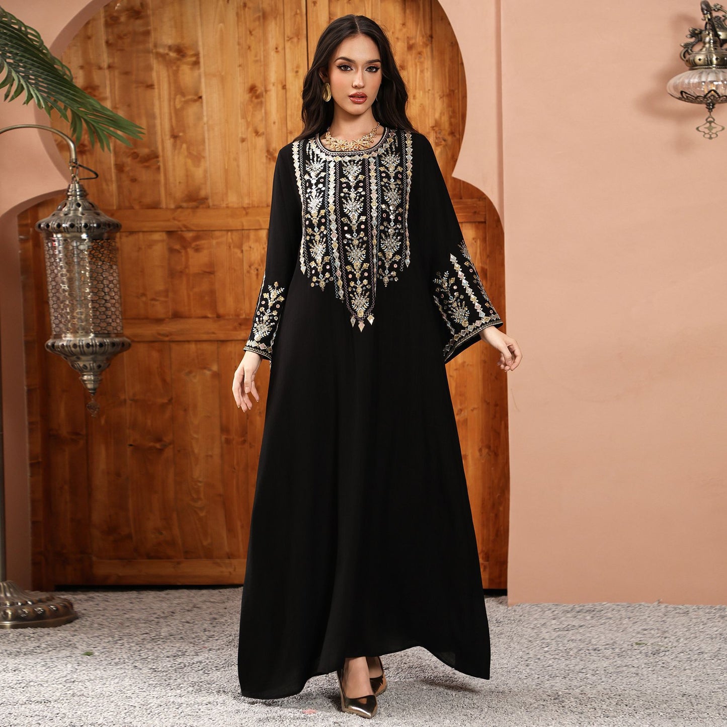 Robe longue brodée pour femmes