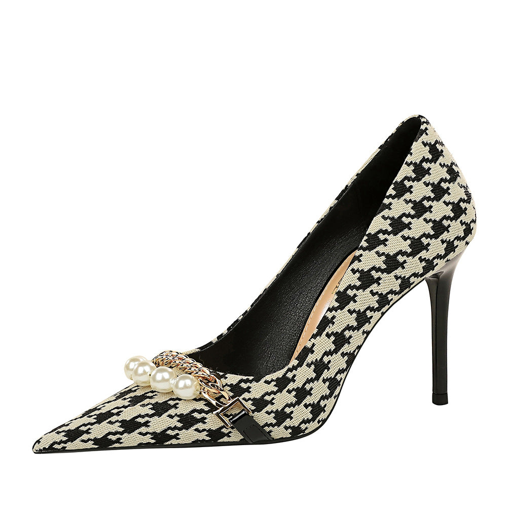 chaussures à talons bas et hauts à motif paon