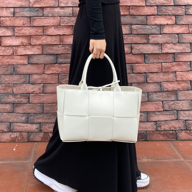 Sac fourre-tout tissé en cuir véritable