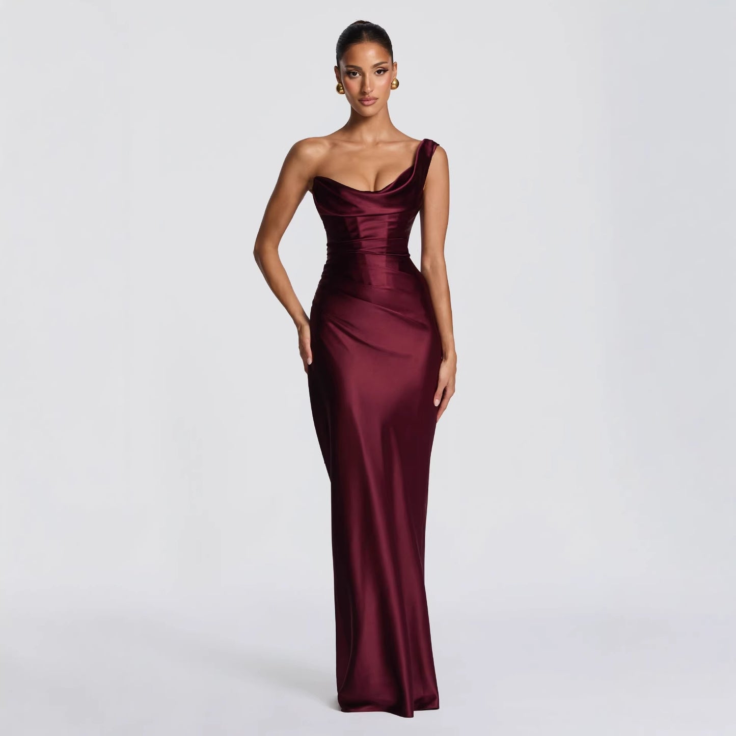 Robe de soirée sans manches à une épaule