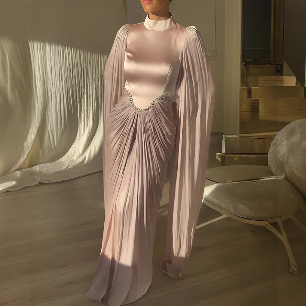 Robe de soirée élégante avec détails en diamant