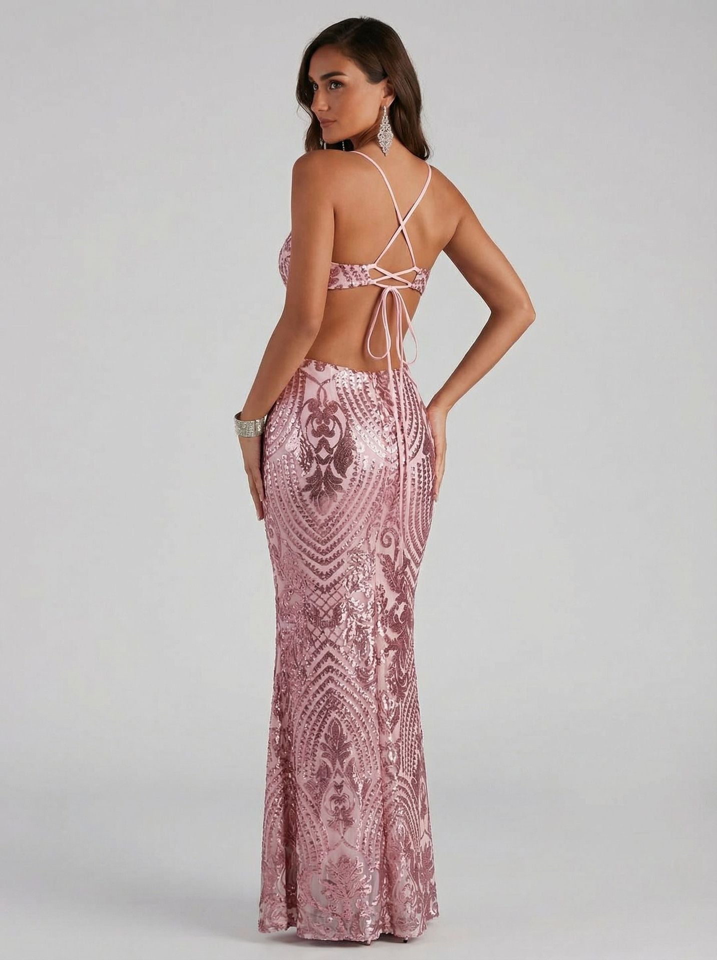 Robe de soirée élégante à paillettes et col en V