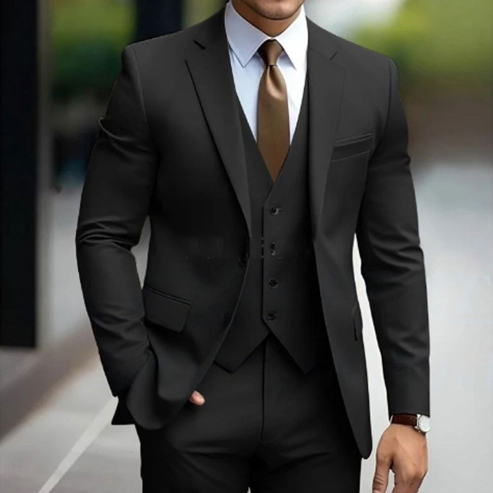 Costume trois pièces pour hommes coupe ajustée