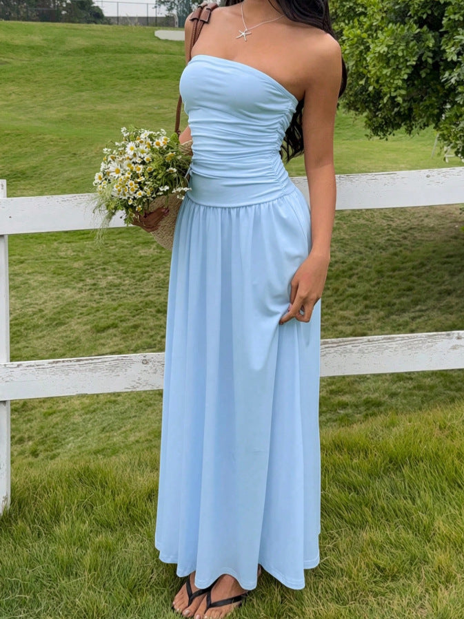 Robe moulante sans manches à fronces