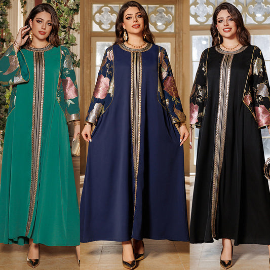 Robe kaftan brodée à sequins